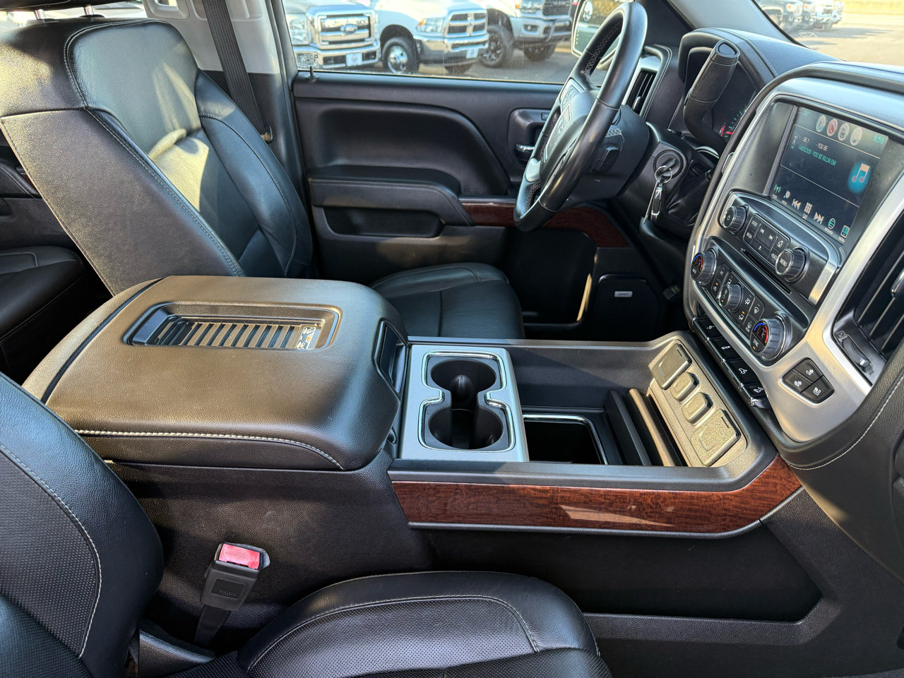 GMC Sierra 1500 4WD Crew Cab 143.5" SLT 2018