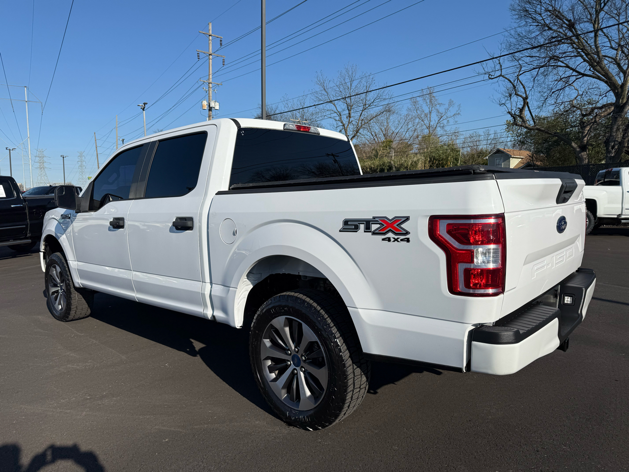 Ford F-150 4WD SuperCrew 139" XLT 2019