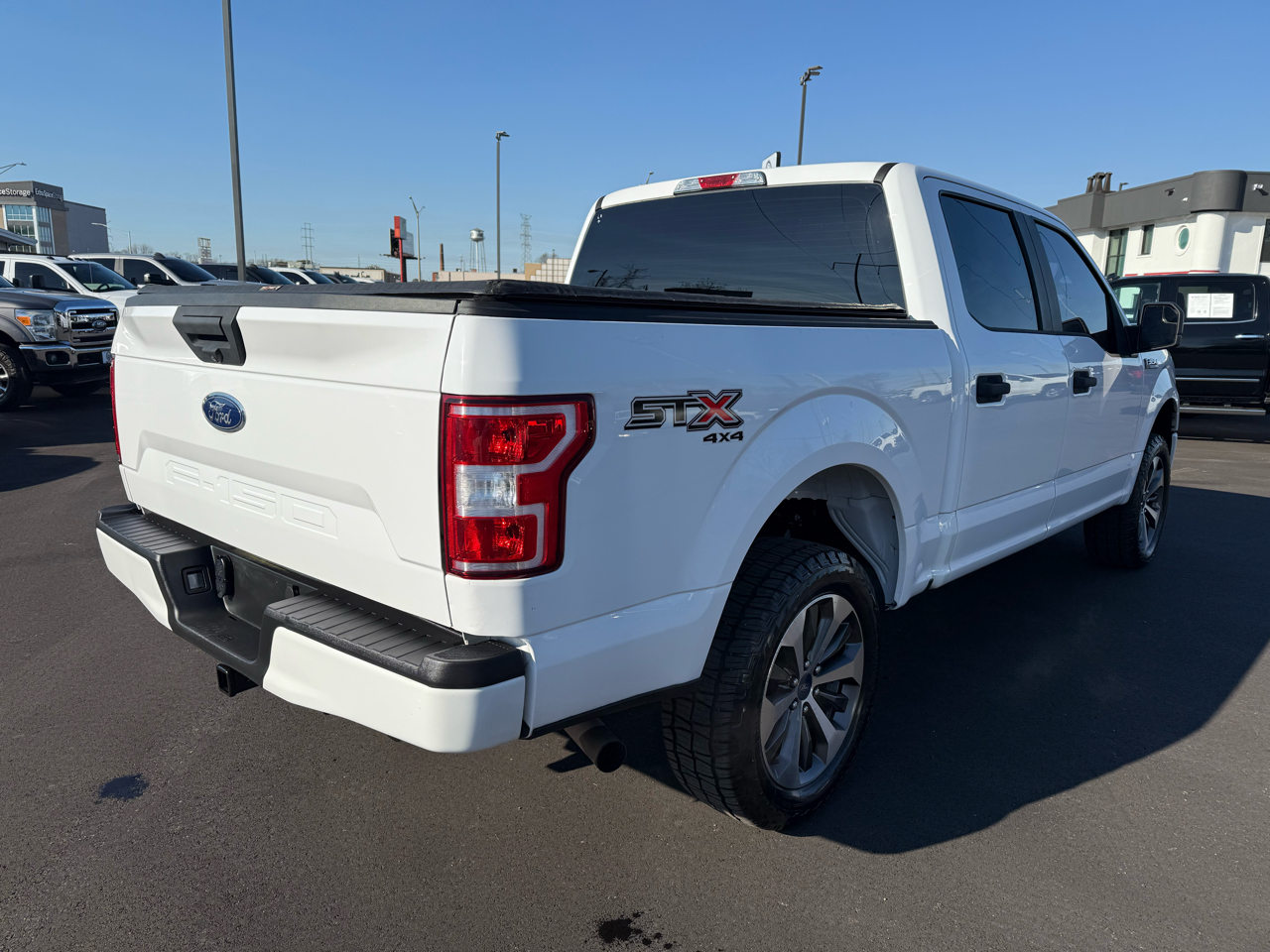 Ford F-150 4WD SuperCrew 139" XLT 2019