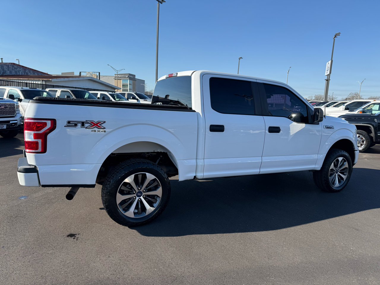 Ford F-150 4WD SuperCrew 139" XLT 2019