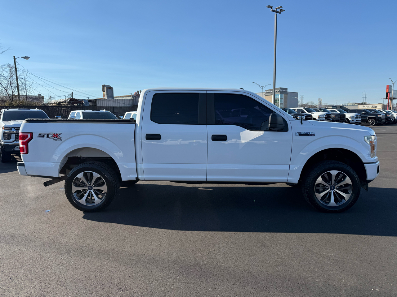 Ford F-150 4WD SuperCrew 139" XLT 2019