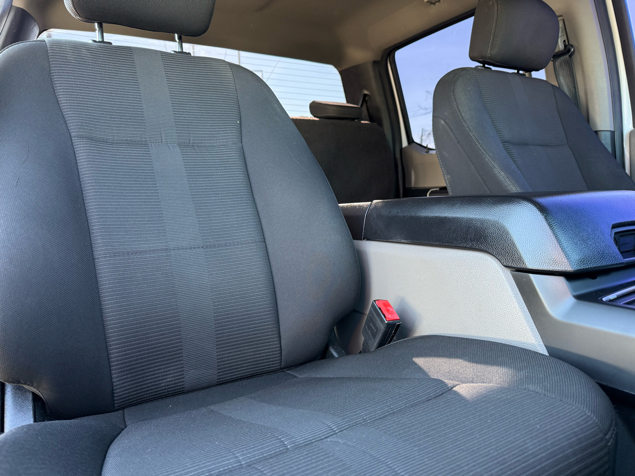 Ford F-150 4WD SuperCrew 139" XLT 2019