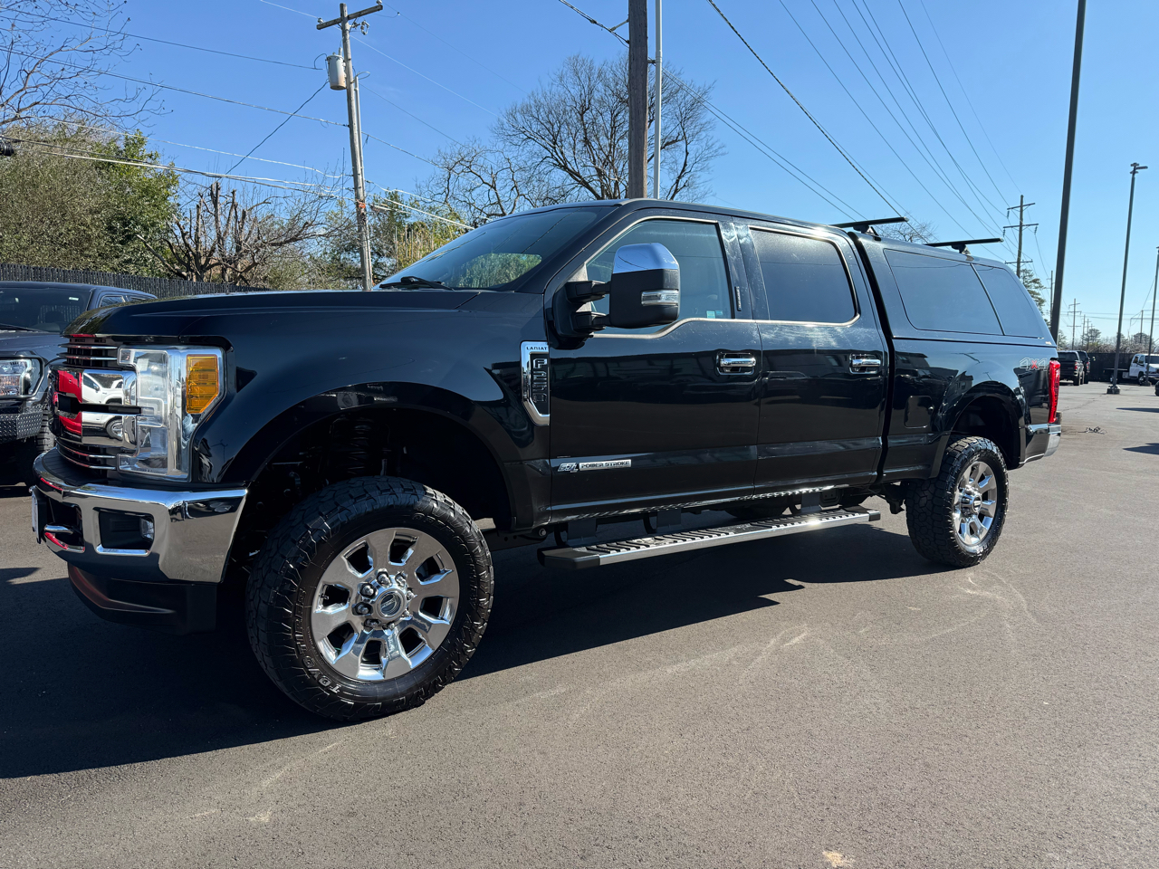 Ford Super Duty F-250 SRW Lariat 4WD Crew Cab 6.75' Box 2017
