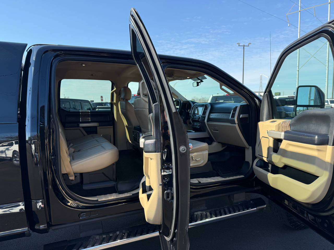 Ford Super Duty F-250 SRW Lariat 4WD Crew Cab 6.75' Box 2017