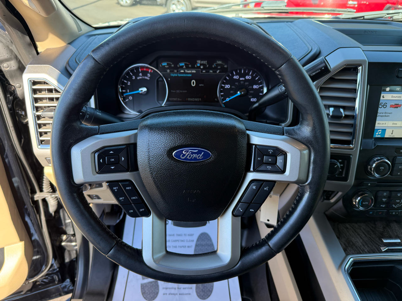 Ford Super Duty F-250 SRW Lariat 4WD Crew Cab 6.75' Box 2017