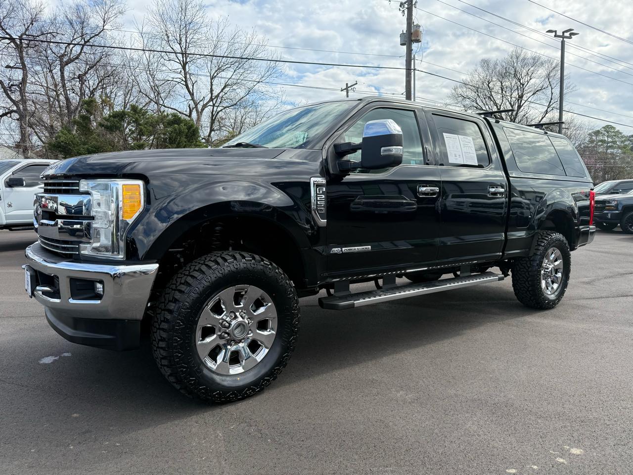 Ford Super Duty F-250 SRW Lariat 4WD Crew Cab 6.75' Box 2017