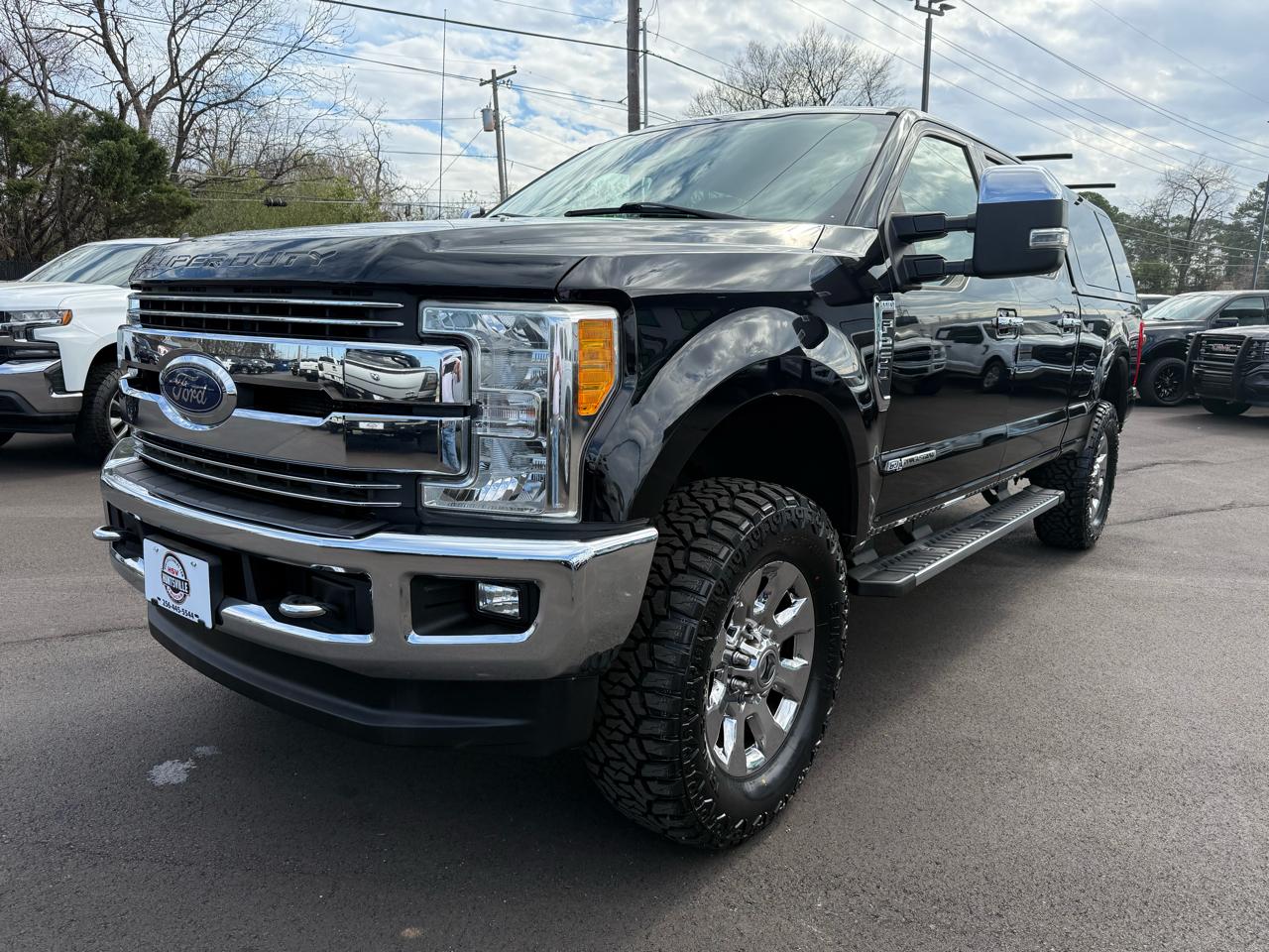 Ford Super Duty F-250 SRW Lariat 4WD Crew Cab 6.75' Box 2017