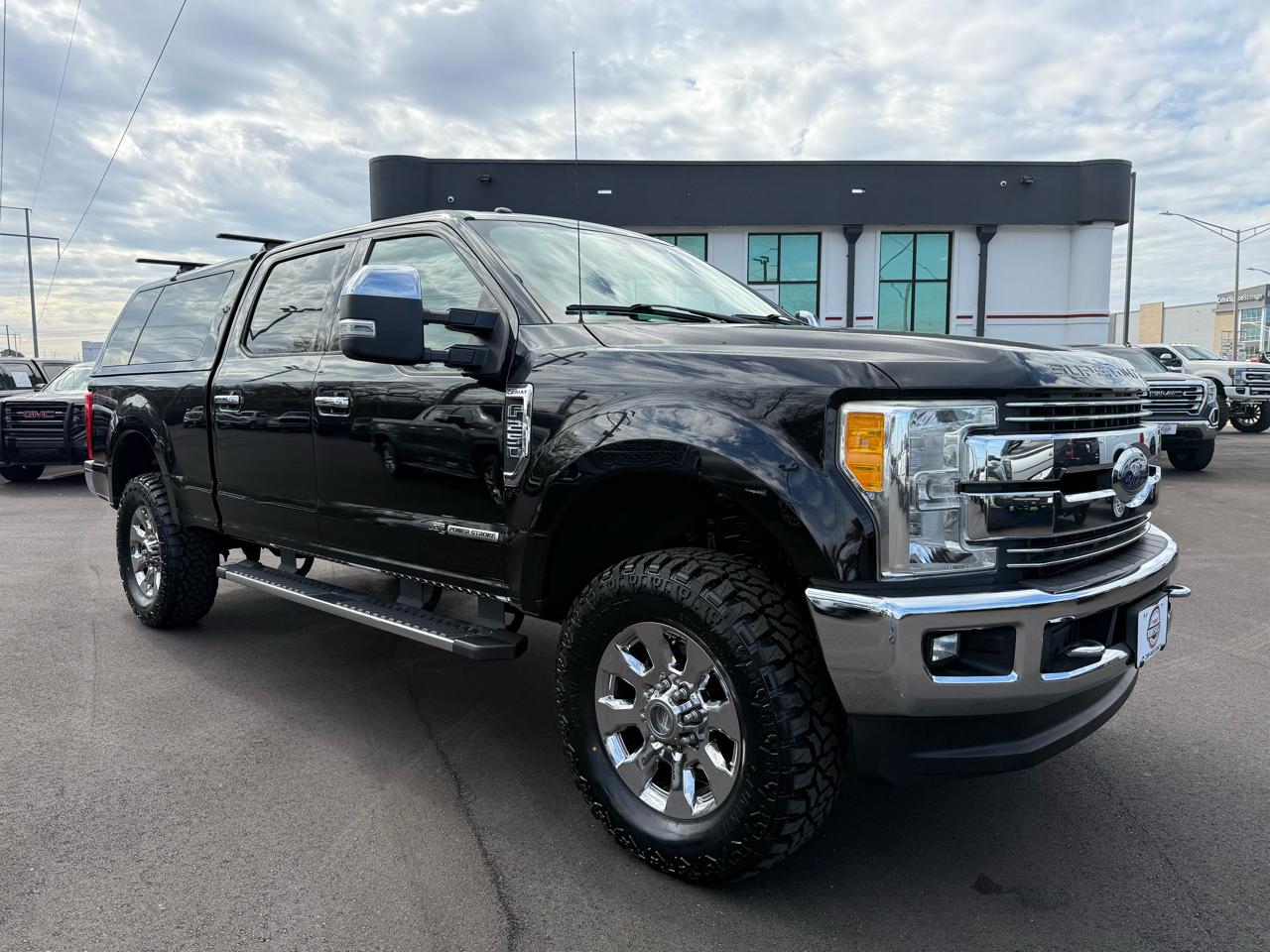 Ford Super Duty F-250 SRW Lariat 4WD Crew Cab 6.75' Box 2017