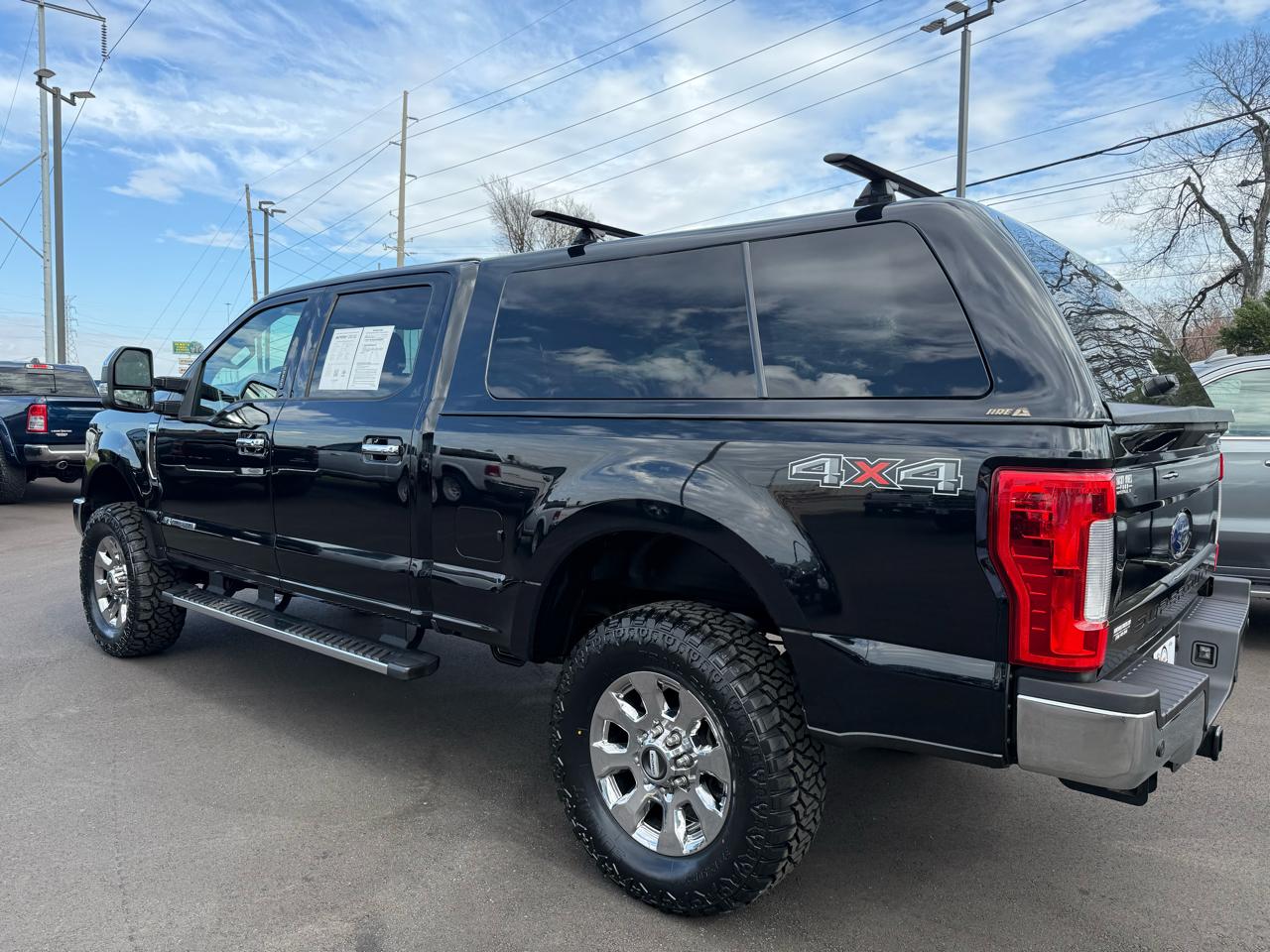 Ford Super Duty F-250 SRW Lariat 4WD Crew Cab 6.75' Box 2017