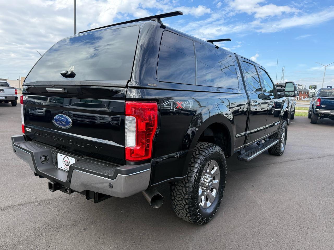 Ford Super Duty F-250 SRW Lariat 4WD Crew Cab 6.75' Box 2017