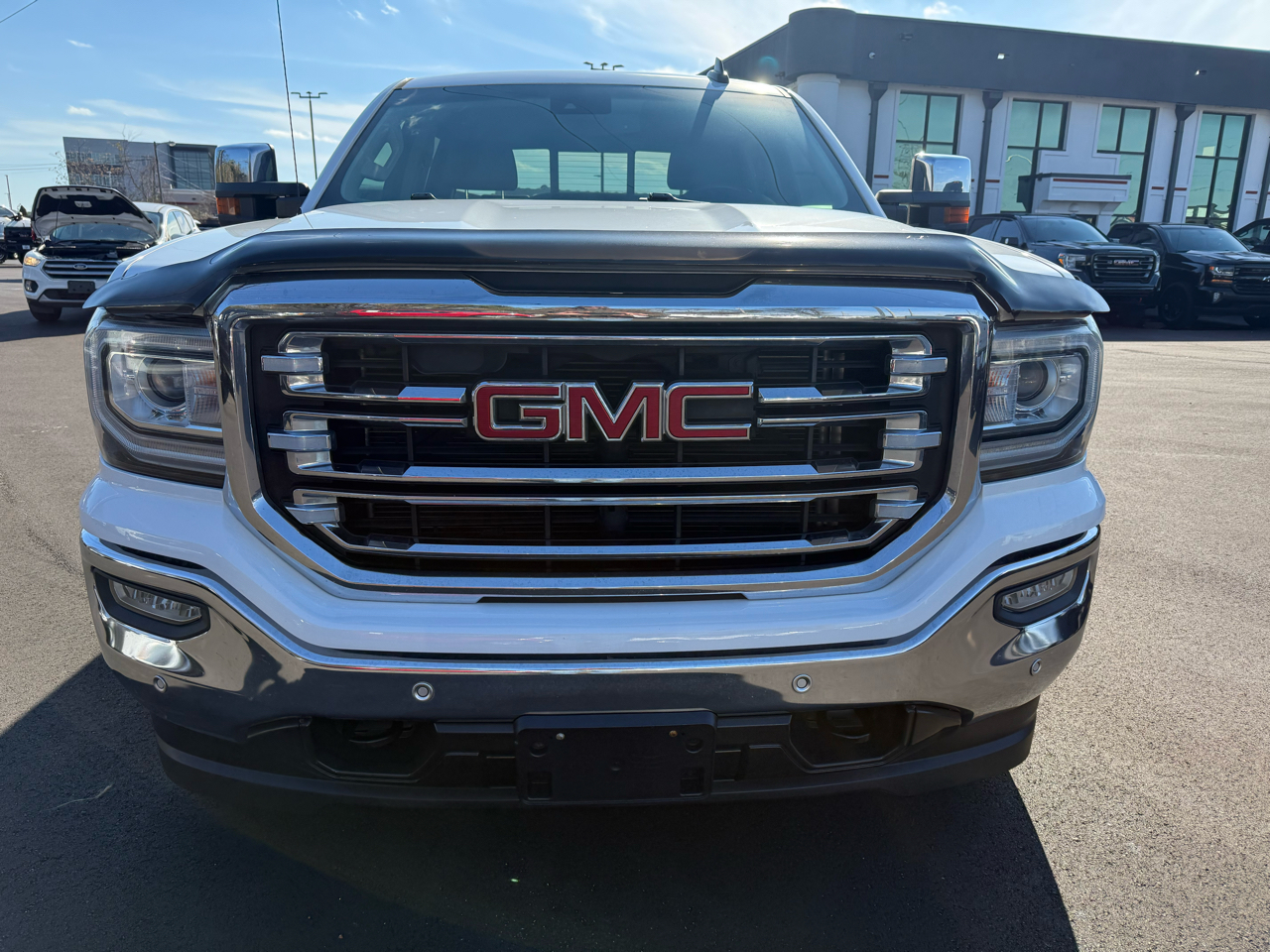 GMC Sierra 1500 4WD Crew Cab 143.5" SLT 2017