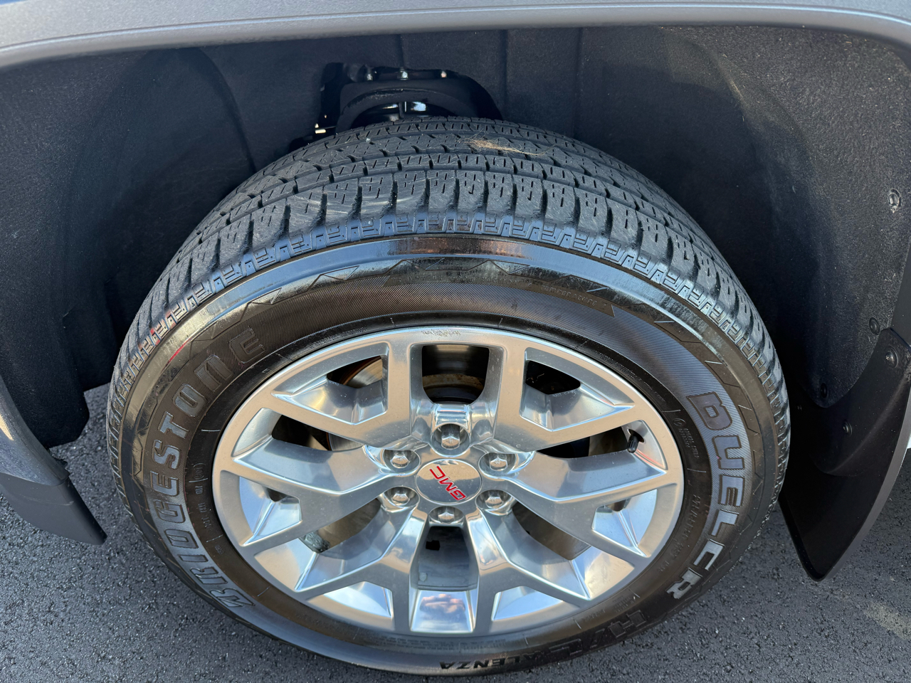 GMC Sierra 1500 4WD Crew Cab 143.5" SLT 2017