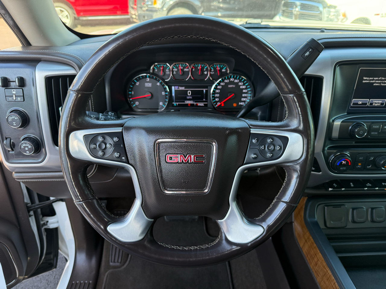 GMC Sierra 1500 4WD Crew Cab 143.5" SLT 2017