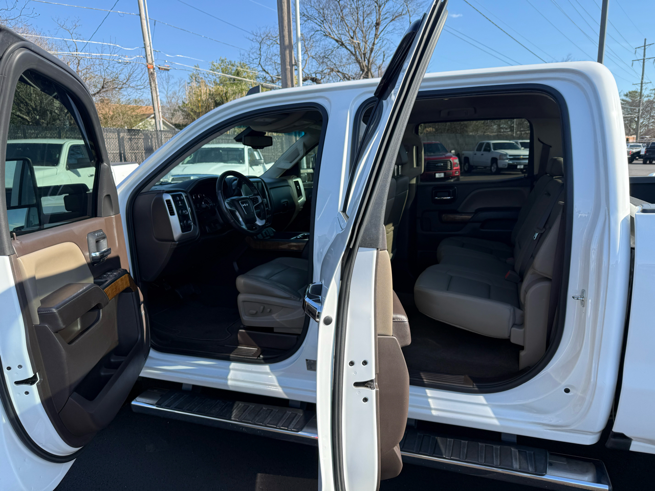 GMC Sierra 1500 4WD Crew Cab 143.5" SLT 2017