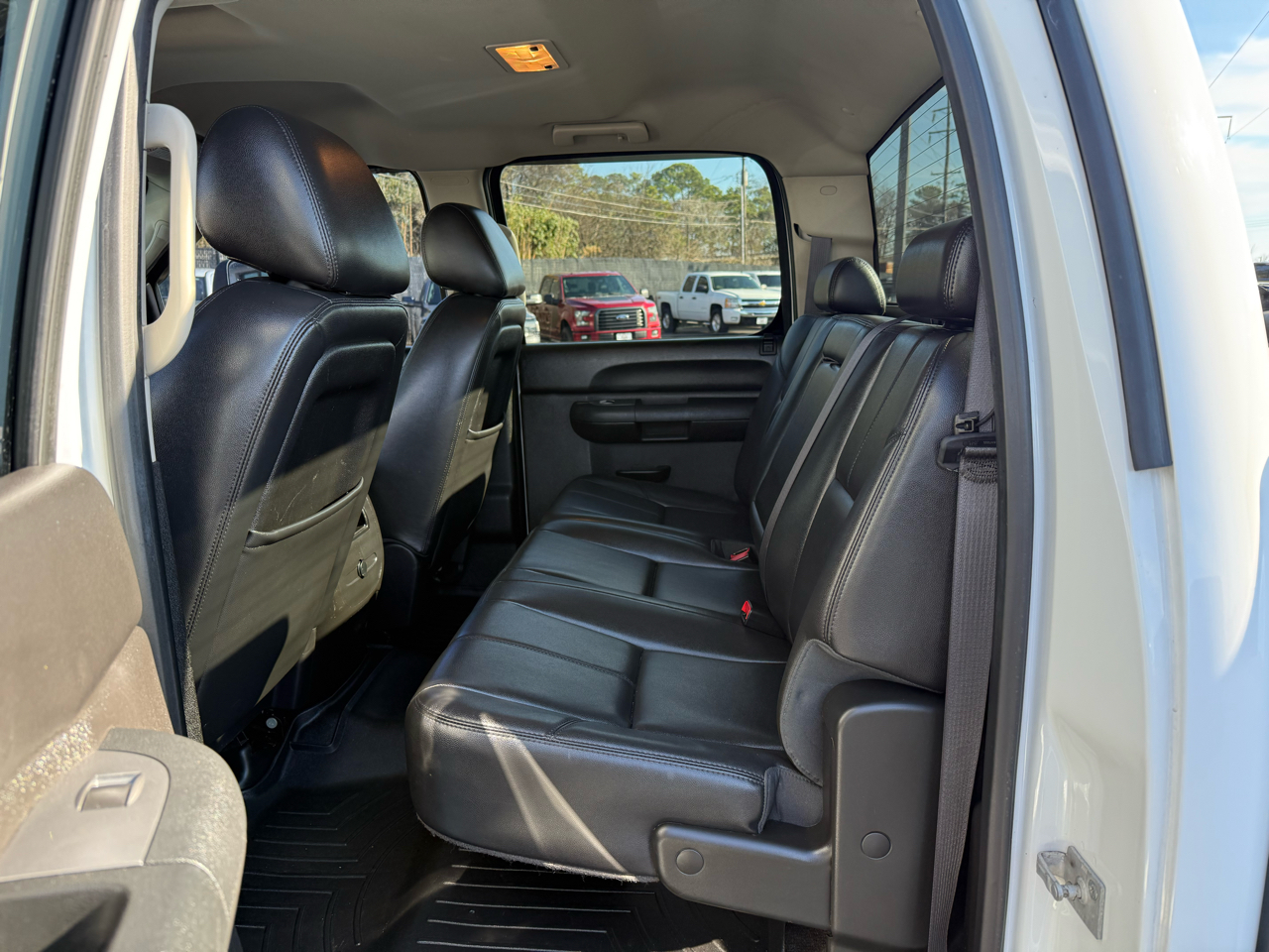 Chevrolet Silverado 3500HD 4WD Crew Cab 167.7" LT 2013