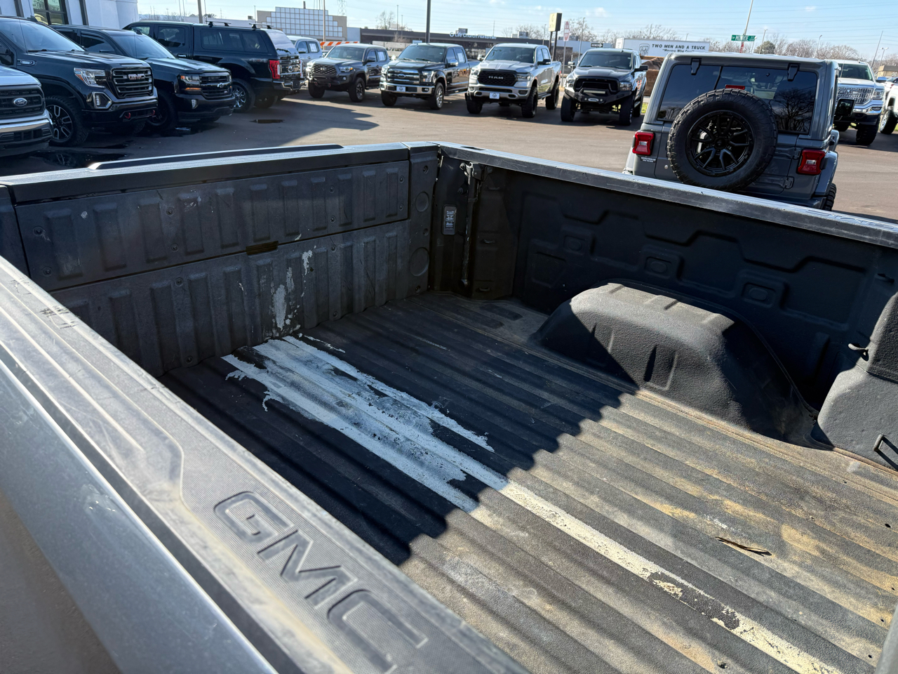 GMC Sierra 1500 4WD Crew Cab 147" Denali 2021