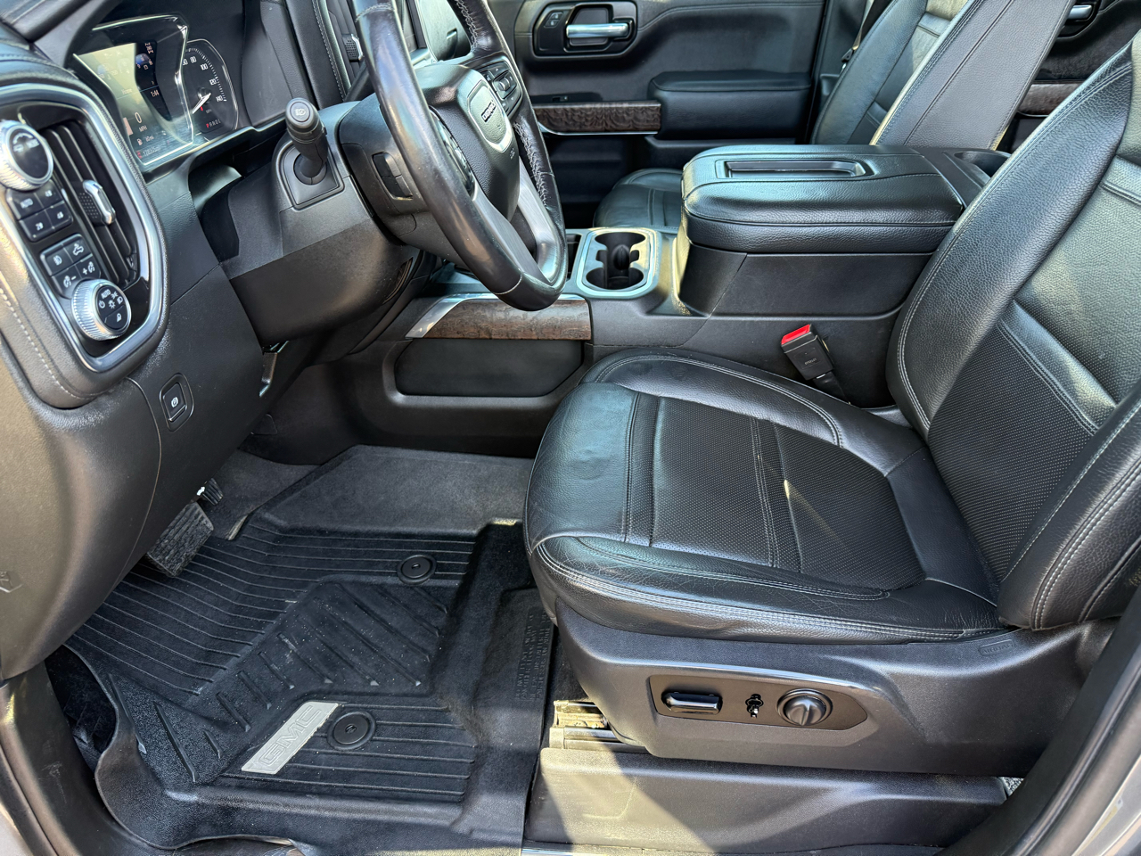 GMC Sierra 1500 4WD Crew Cab 147" Denali 2021