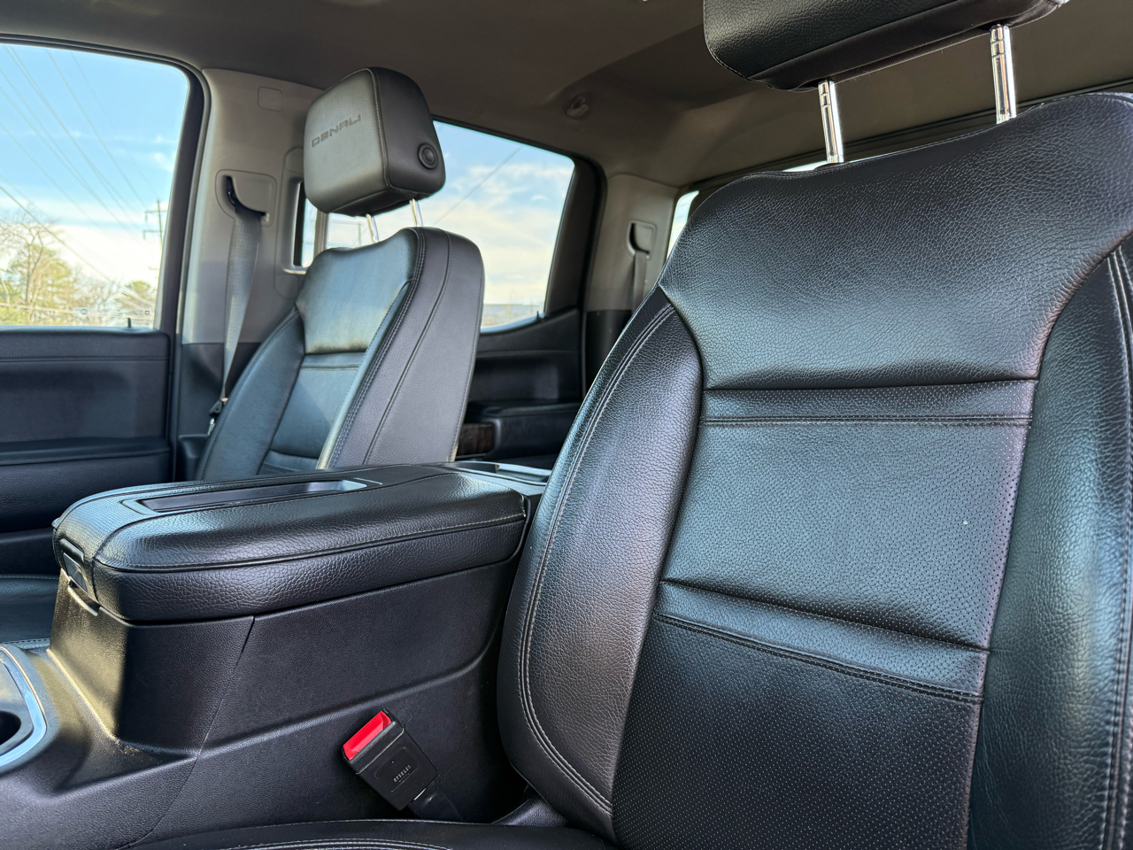 GMC Sierra 1500 4WD Crew Cab 147" Denali 2021