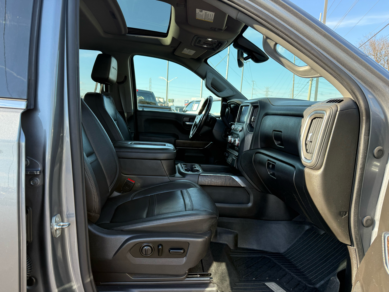 GMC Sierra 1500 4WD Crew Cab 147" Denali 2021