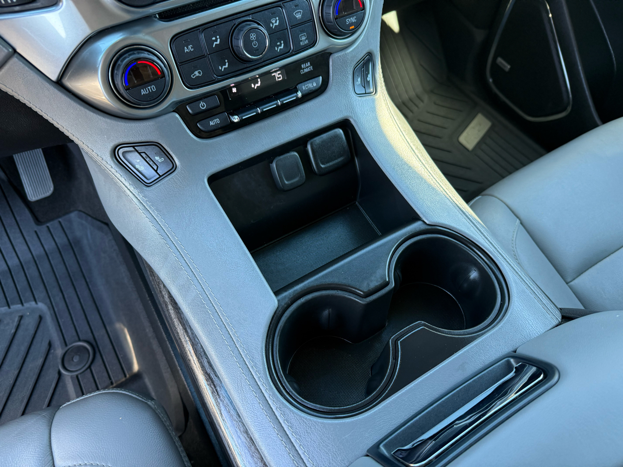 Chevrolet Tahoe 4WD 4dr LT 2018