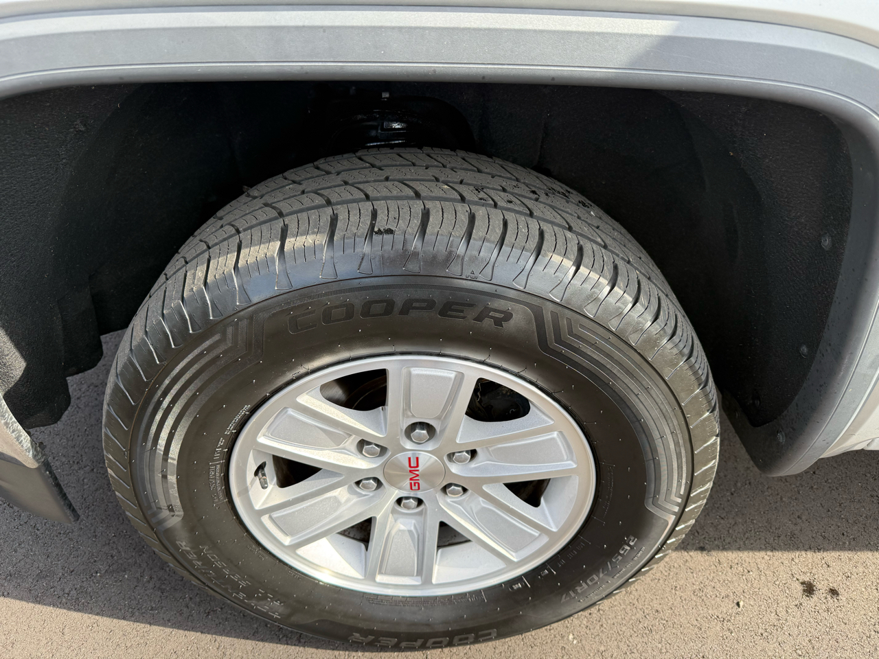 GMC Sierra 1500 4WD Crew Cab 153.0" SLE 2018