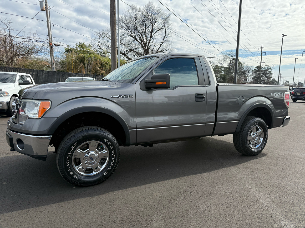 Ford F-150 4WD Reg Cab 126" XLT 2013