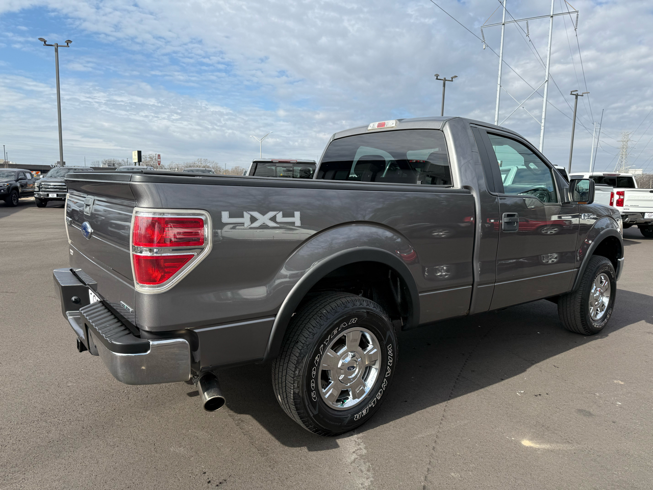 Ford F-150 4WD Reg Cab 126" XLT 2013