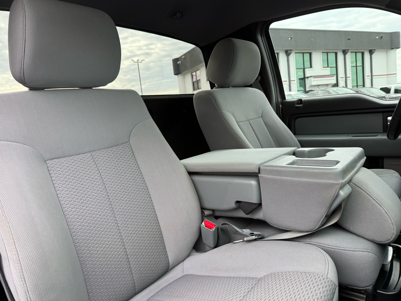 Ford F-150 4WD Reg Cab 126" XLT 2013