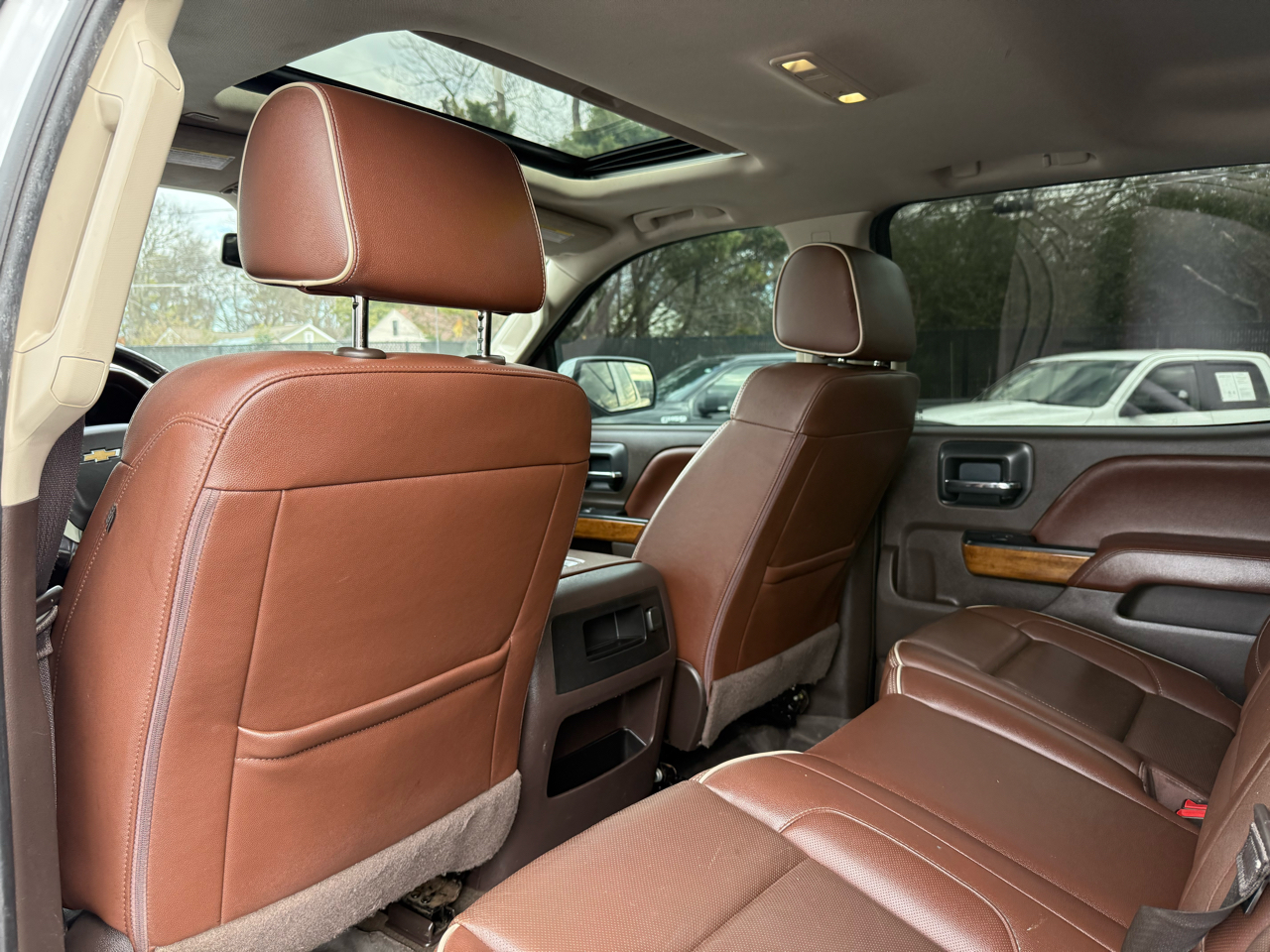 Chevrolet Silverado 1500 4WD Crew Cab 143.5" High Country 2018