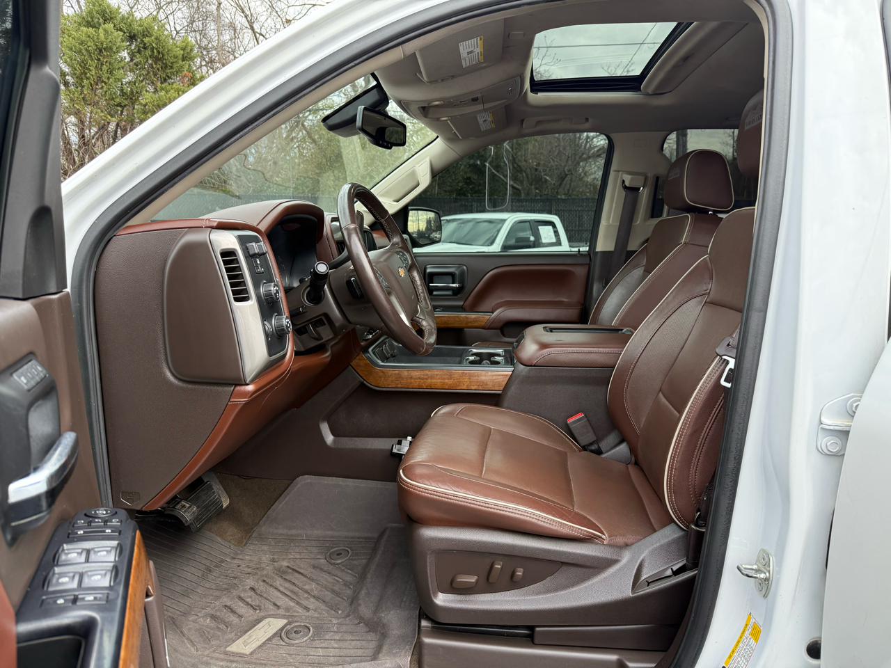 Chevrolet Silverado 1500 4WD Crew Cab 143.5" High Country 2018