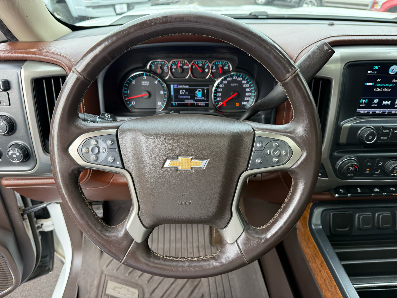 Chevrolet Silverado 1500 4WD Crew Cab 143.5" High Country 2018