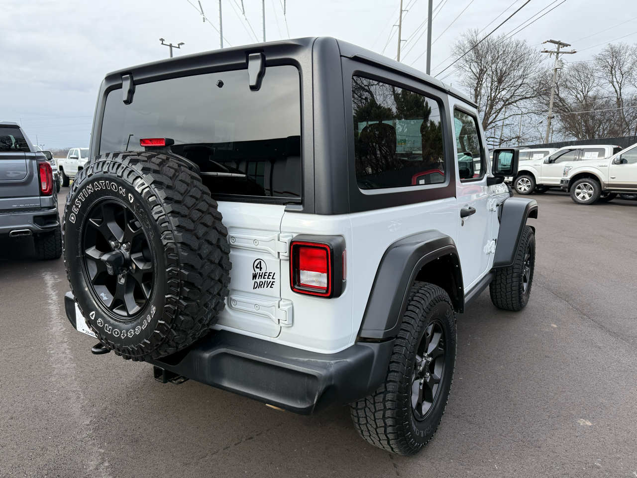 Jeep Wrangler Willys 4x4 2022