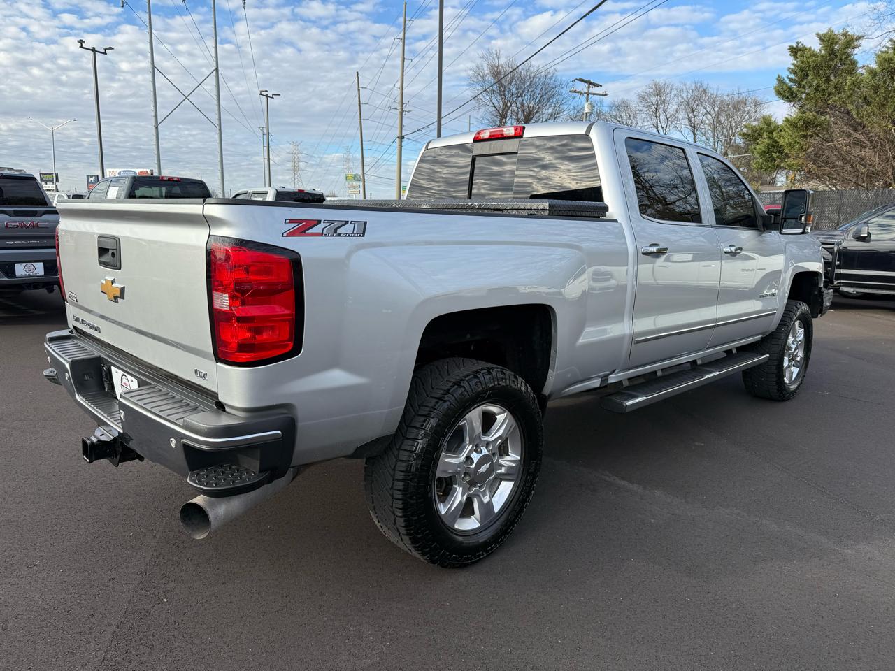 Chevrolet Silverado 2500HD 4WD Crew Cab 153.7" LTZ 2018
