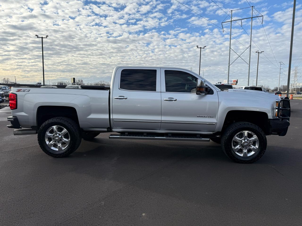Chevrolet Silverado 2500HD 4WD Crew Cab 153.7" LTZ 2018