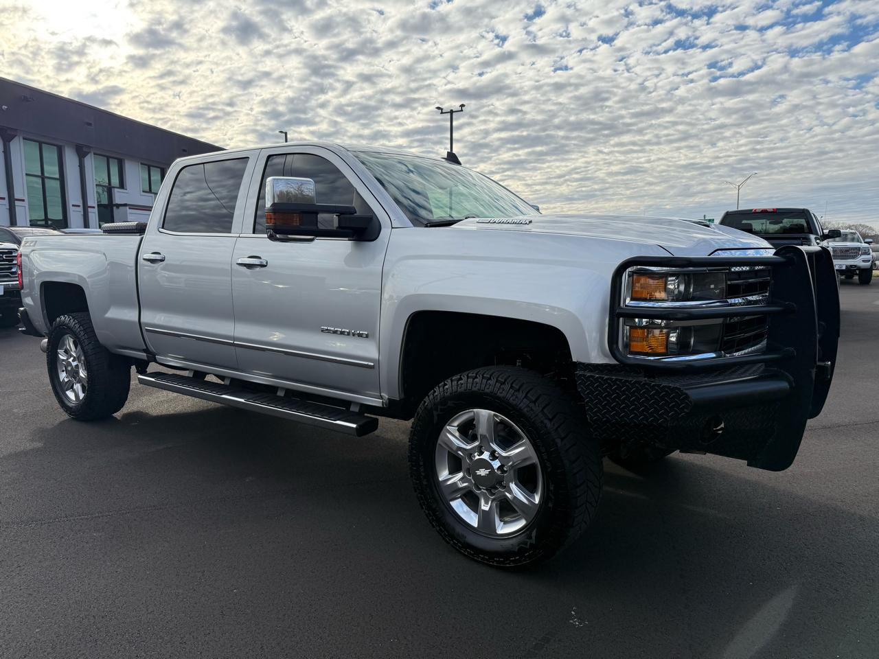 Chevrolet Silverado 2500HD 4WD Crew Cab 153.7" LTZ 2018