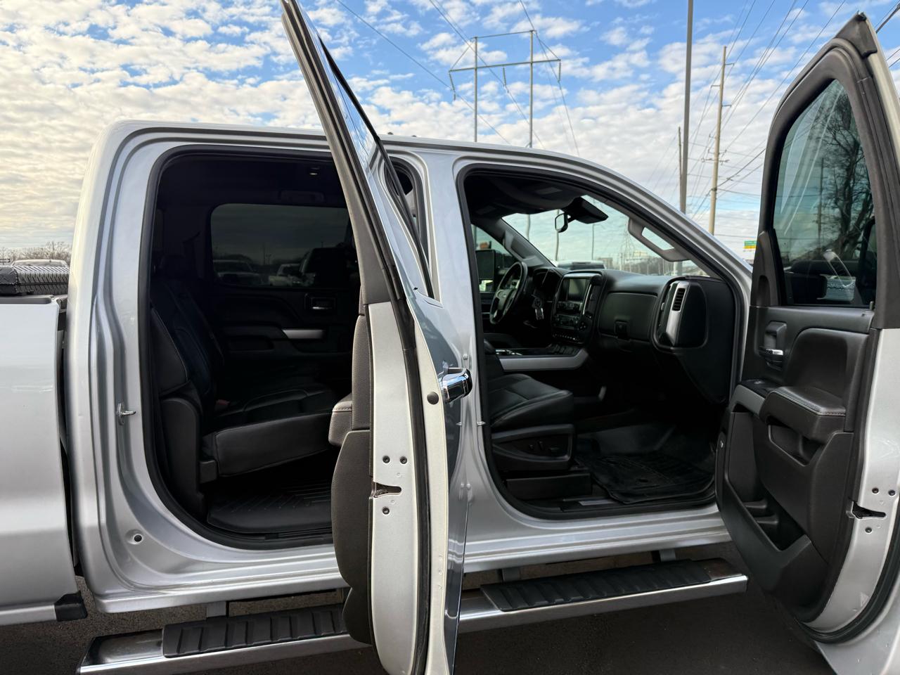 Chevrolet Silverado 2500HD 4WD Crew Cab 153.7" LTZ 2018