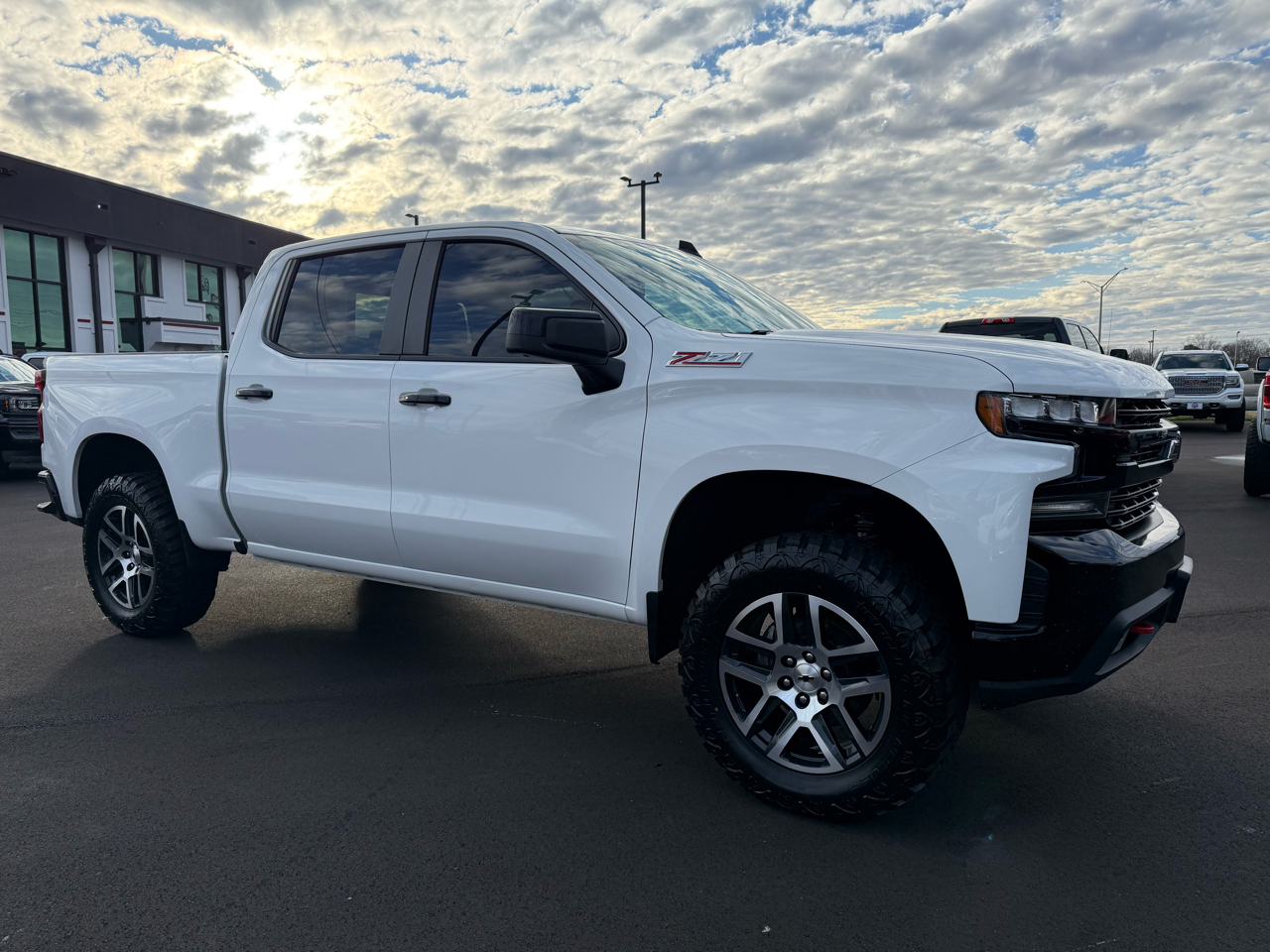 Chevrolet Silverado 1500 4WD Crew Cab 143.5" LT 2020