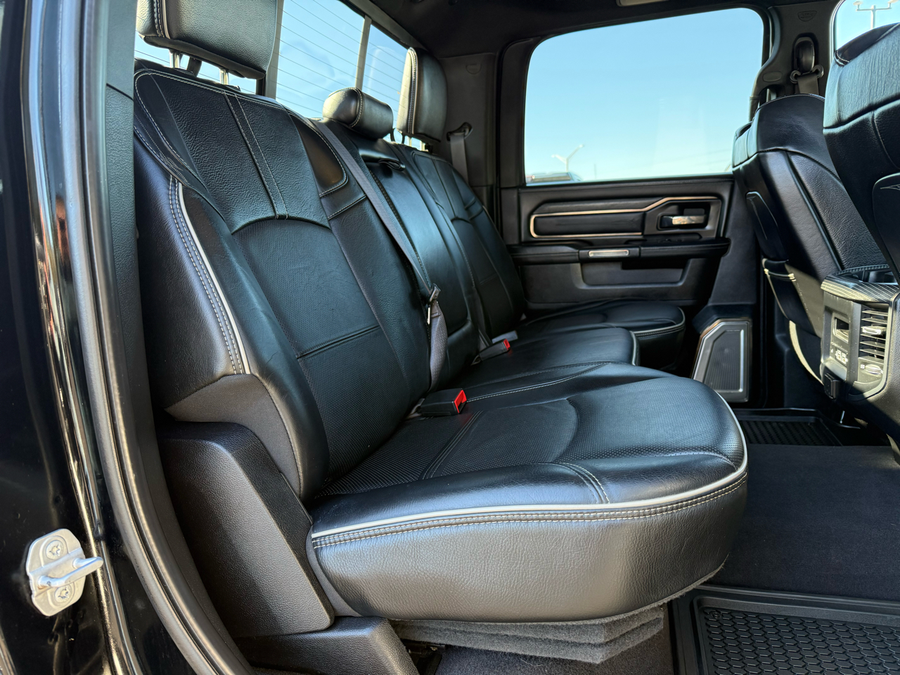 RAM 3500 Limited 4x4 Crew Cab 8' Box 2020