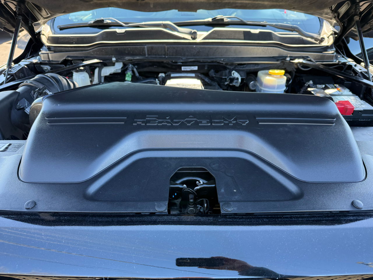 RAM 3500 Limited 4x4 Crew Cab 8' Box 2020