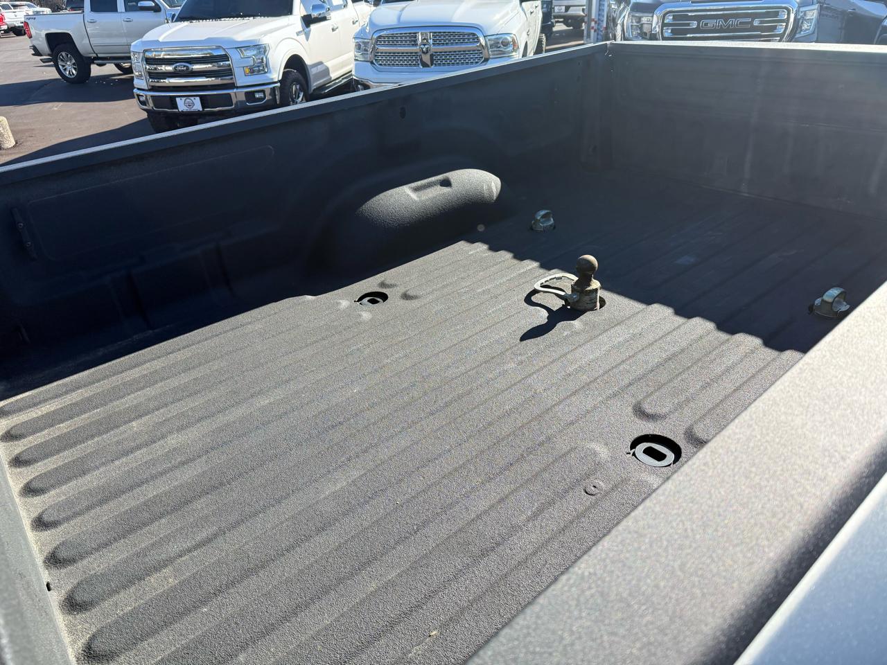 RAM 3500 Tradesman 4x4 Crew Cab 8' Box 2023