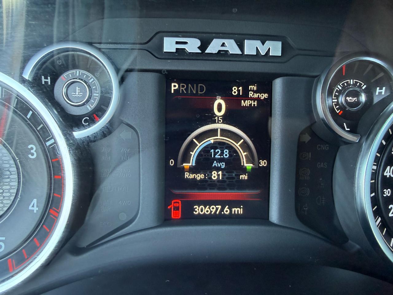 RAM 3500 Tradesman 4x4 Crew Cab 8' Box 2023