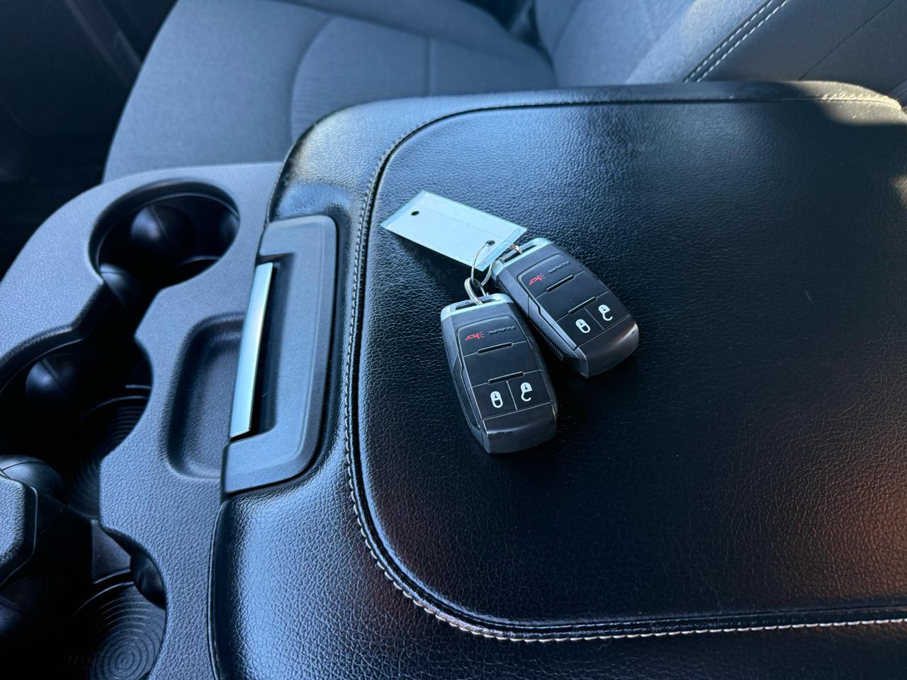 RAM 3500 Tradesman 4x4 Crew Cab 8' Box 2023