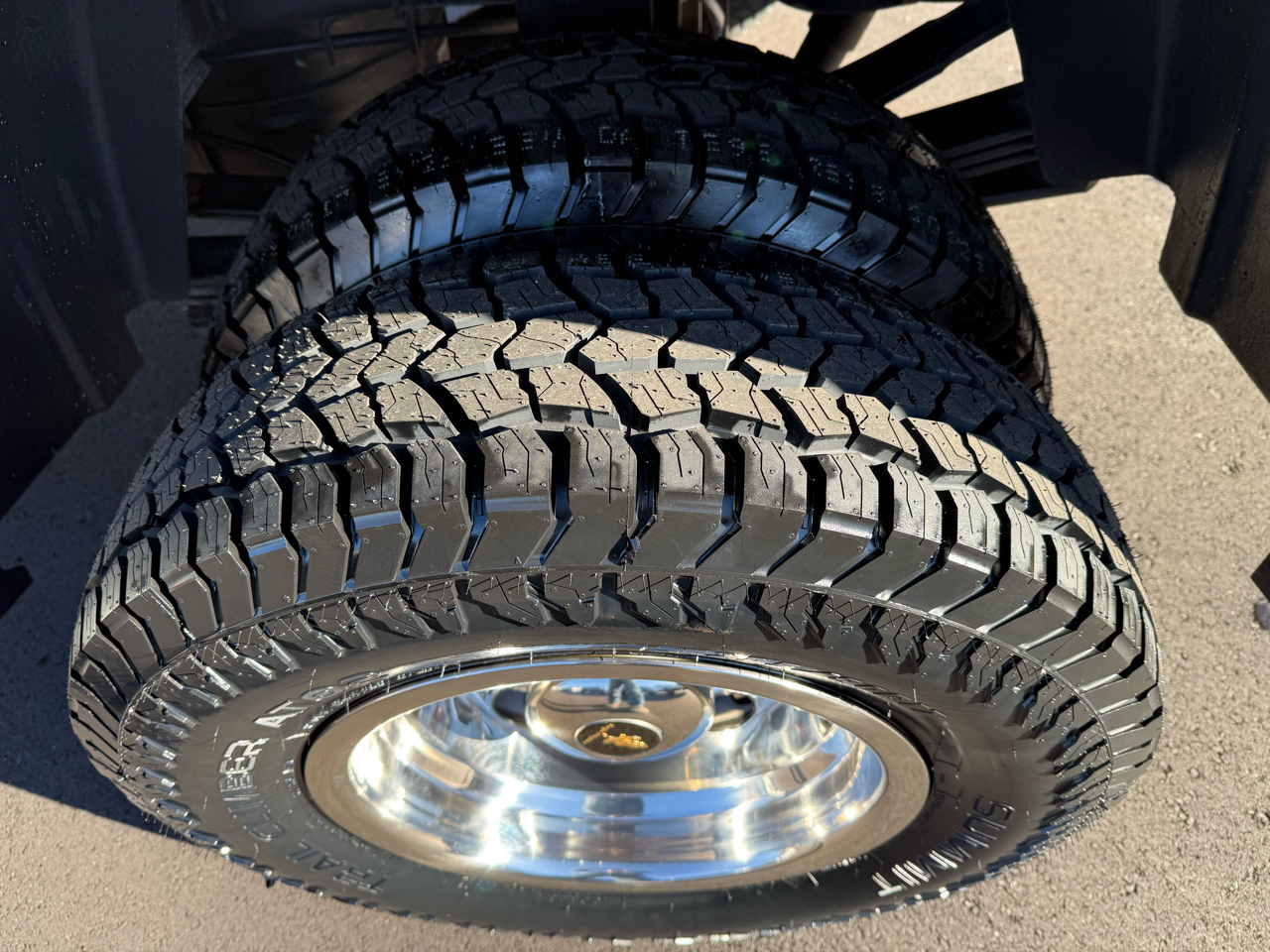 RAM 3500 Tradesman 4x4 Crew Cab 8' Box 2023