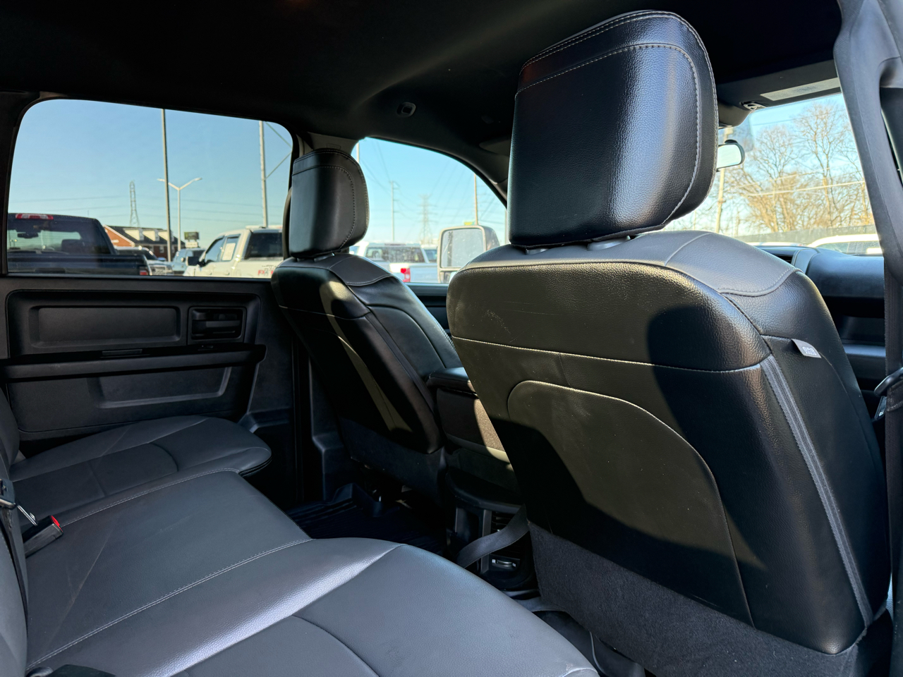 RAM 3500 Tradesman 4x4 Crew Cab 8' Box 2023