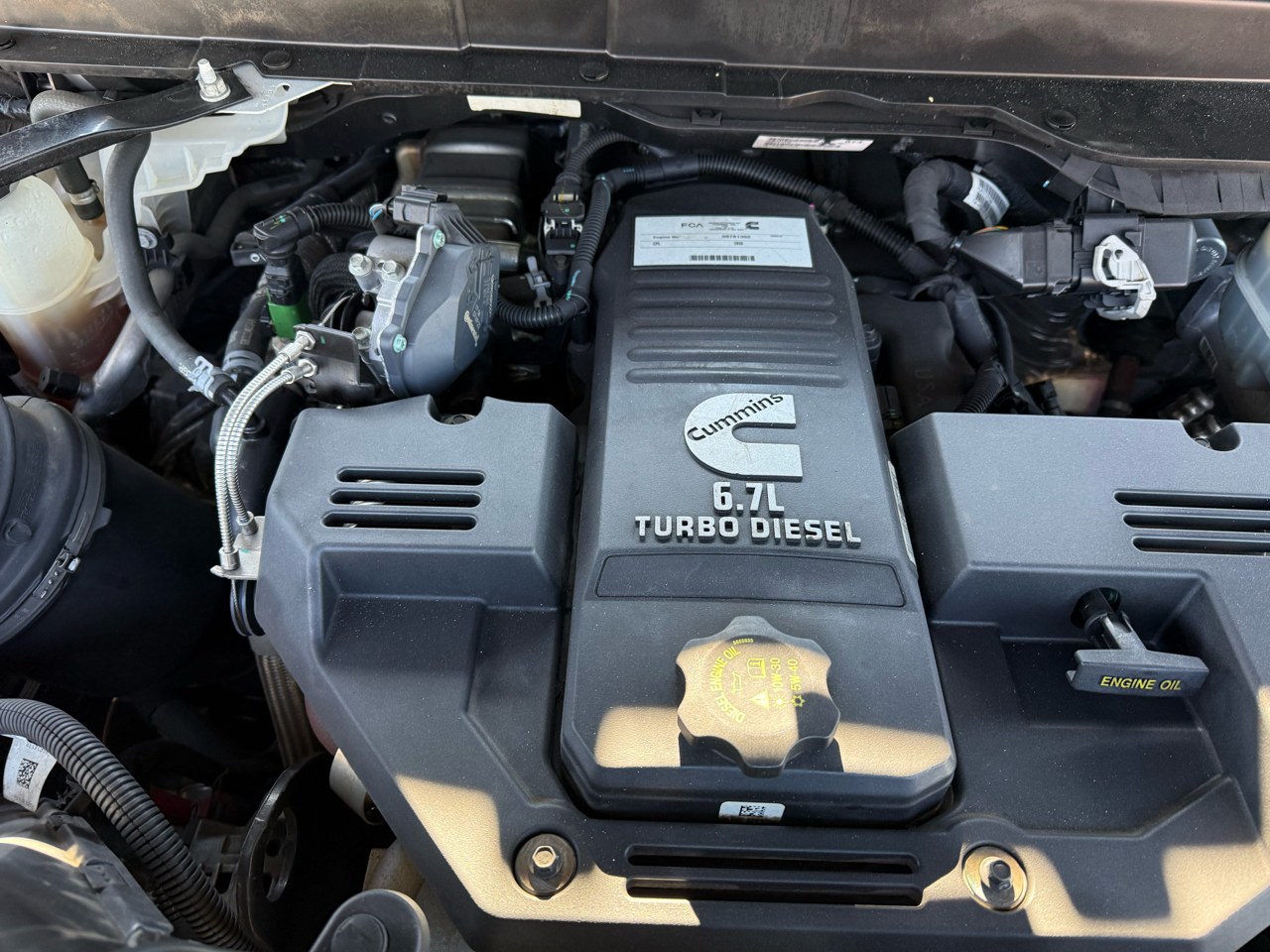 RAM 3500 Tradesman 4x4 Crew Cab 8' Box 2023