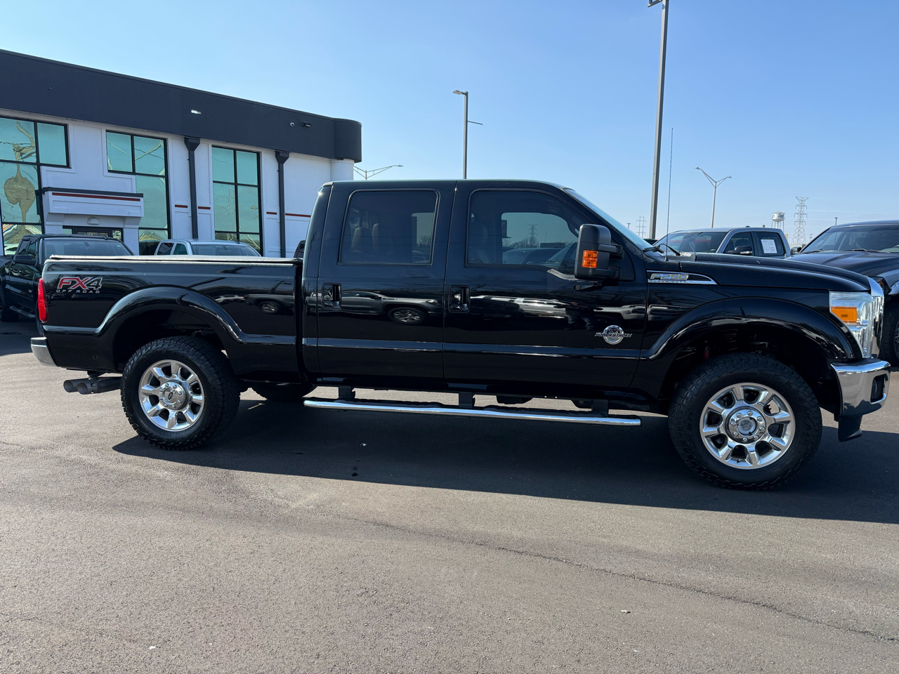Ford Super Duty F-250 SRW 4WD Crew Cab 156" Lariat 2016
