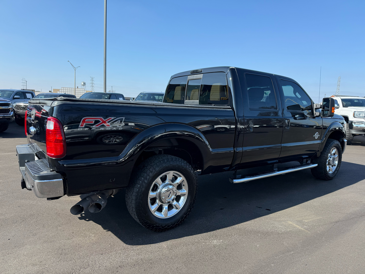 Ford Super Duty F-250 SRW 4WD Crew Cab 156" Lariat 2016