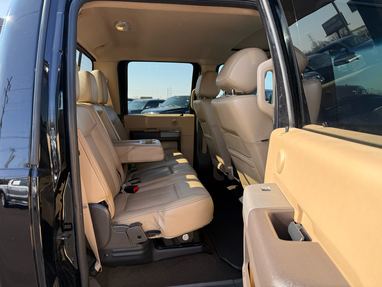 Ford Super Duty F-250 SRW 4WD Crew Cab 156" Lariat 2016