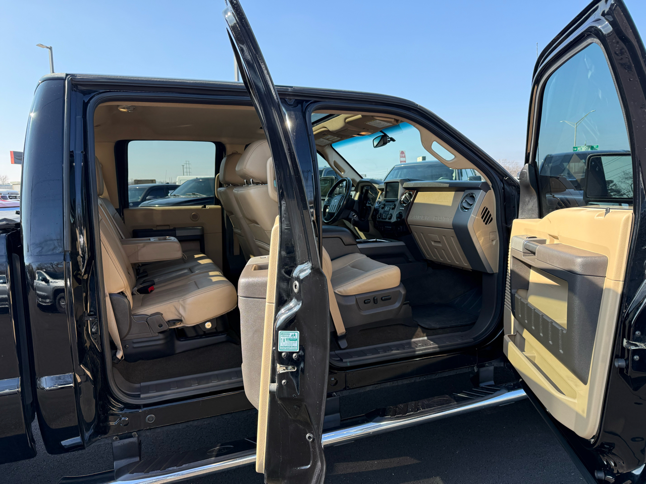 Ford Super Duty F-250 SRW 4WD Crew Cab 156" Lariat 2016