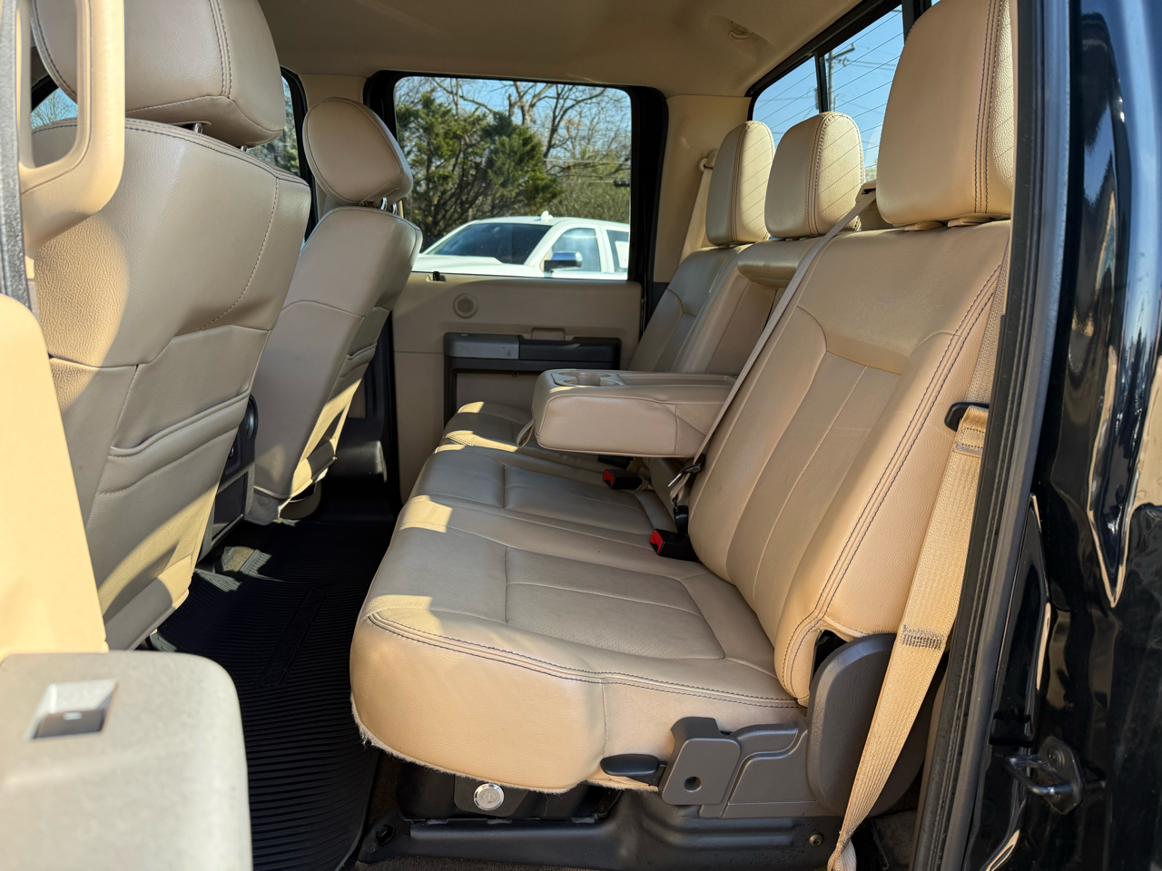 Ford Super Duty F-250 SRW 4WD Crew Cab 156" Lariat 2016